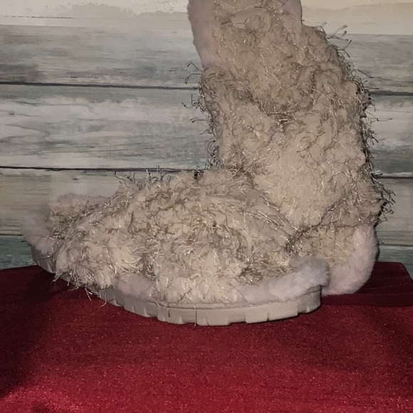 JustFab Shoes - 3/$20 Beautiful Cozy Slipper